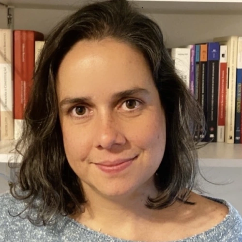 Júlia Normande Lins